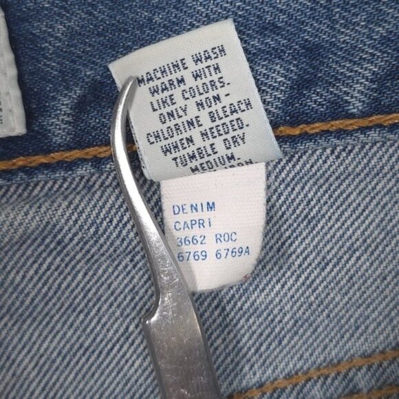 ABERCROMBIE & FITCH Size 4 Women's Jeans Blue Denim Capri USA Made Exclusive VTG - Picture 12 of 12
